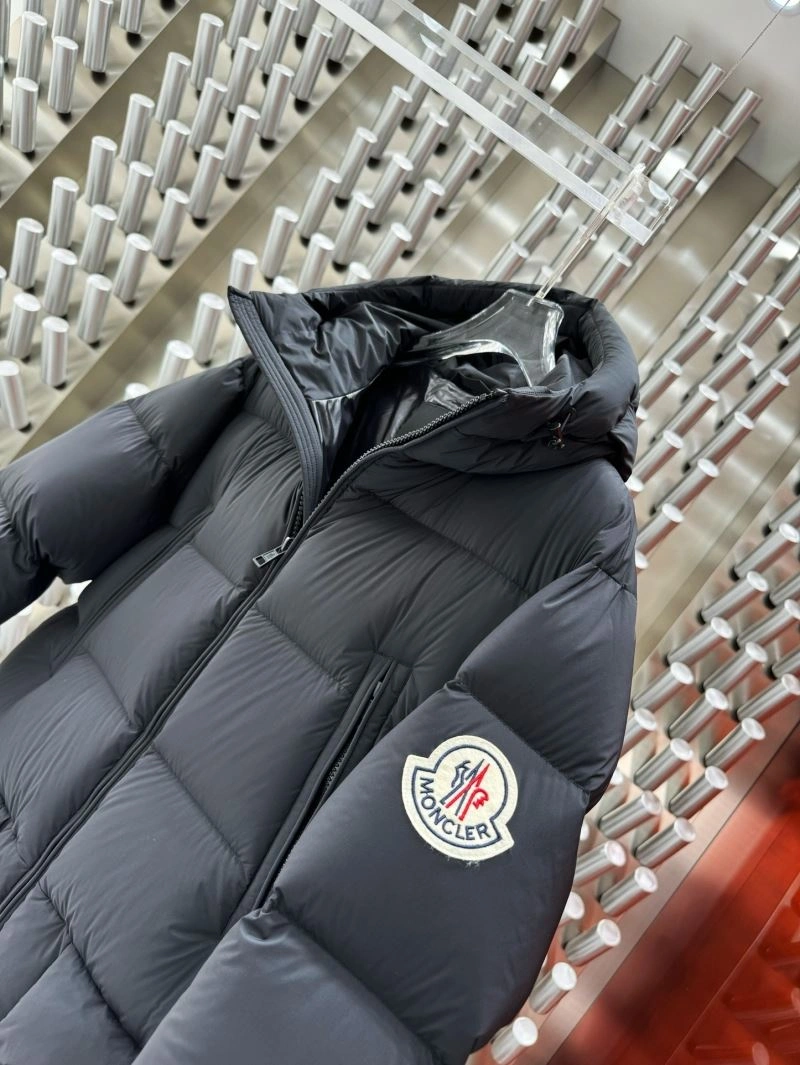Moncler Down Jackets Breathable 143803