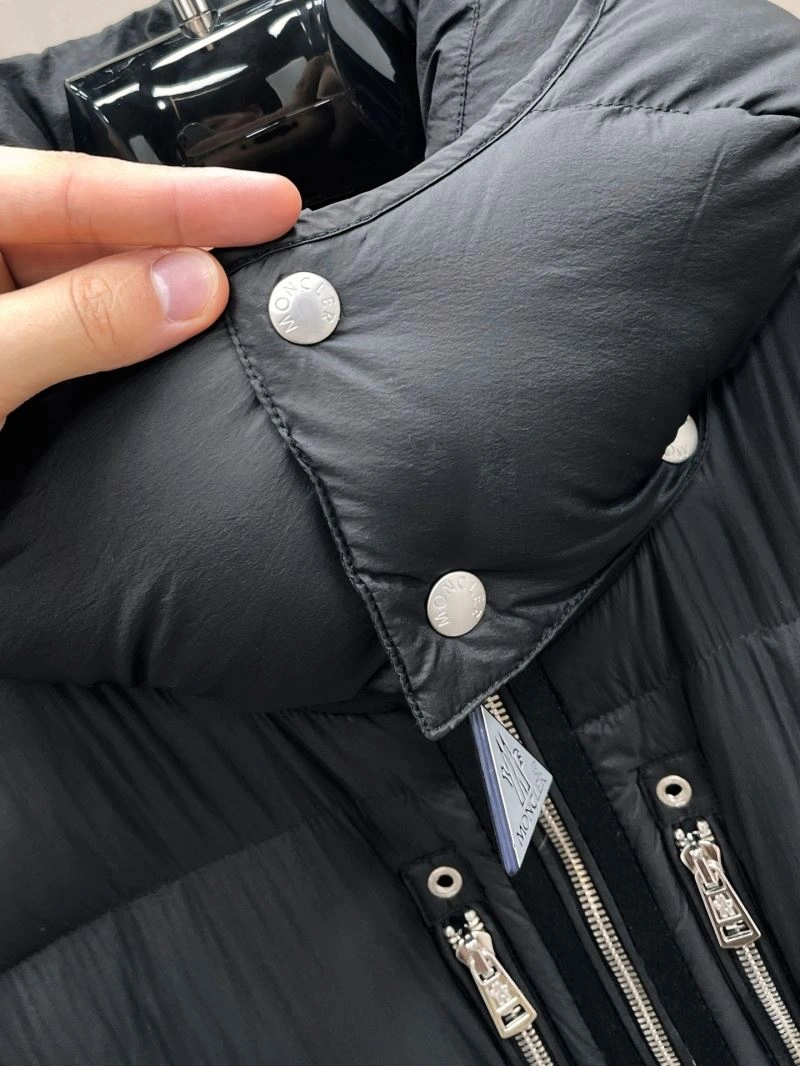 Moncler Down Jackets Seasonal 143812