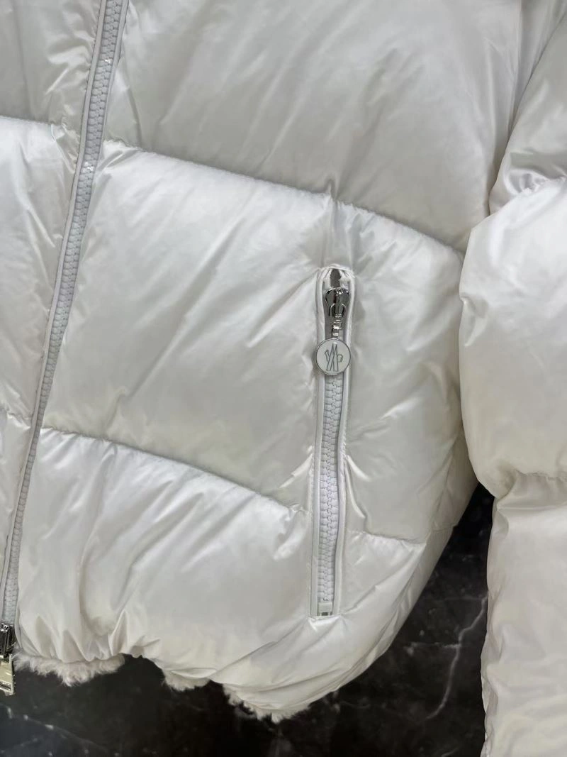 Moncler Down Jackets Comfortable 143800