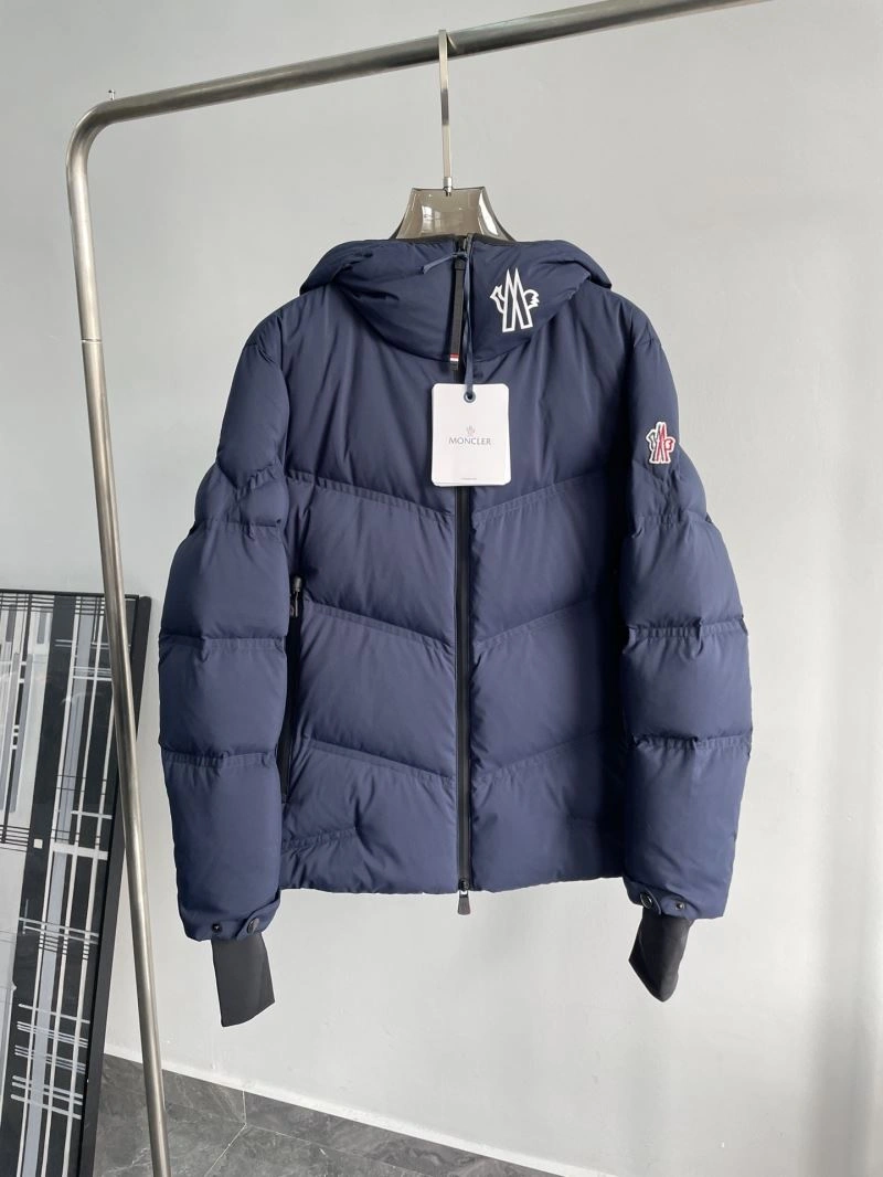 SoftTouch Moncler Down Jackets 143802
