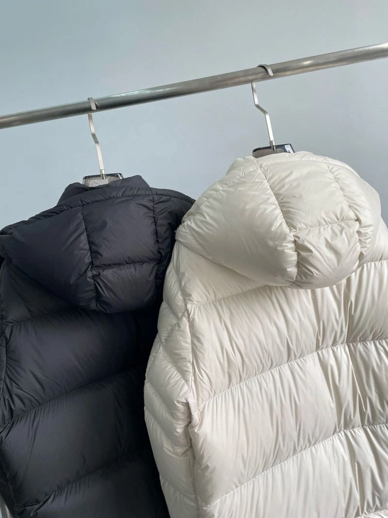 Moncler Down Jackets Resilient 143801