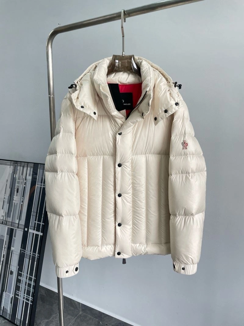 Moncler Down Jackets Resilient 143801