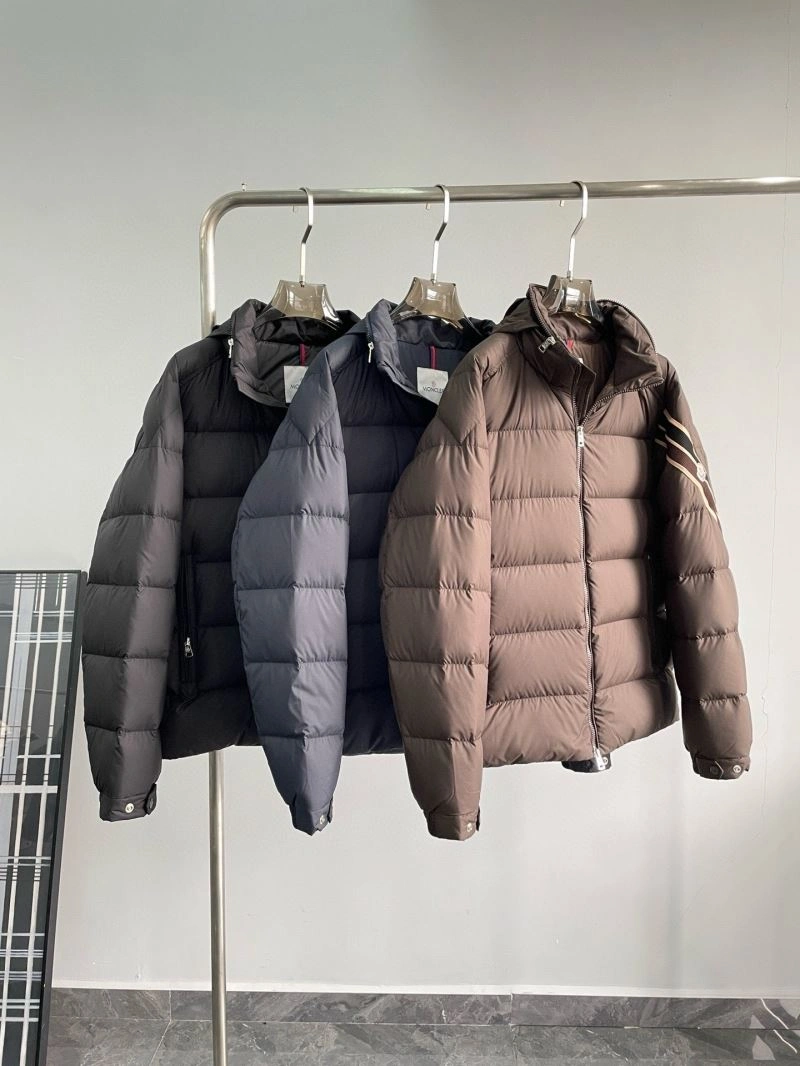 Sustainable Moncler Down Jackets 143805