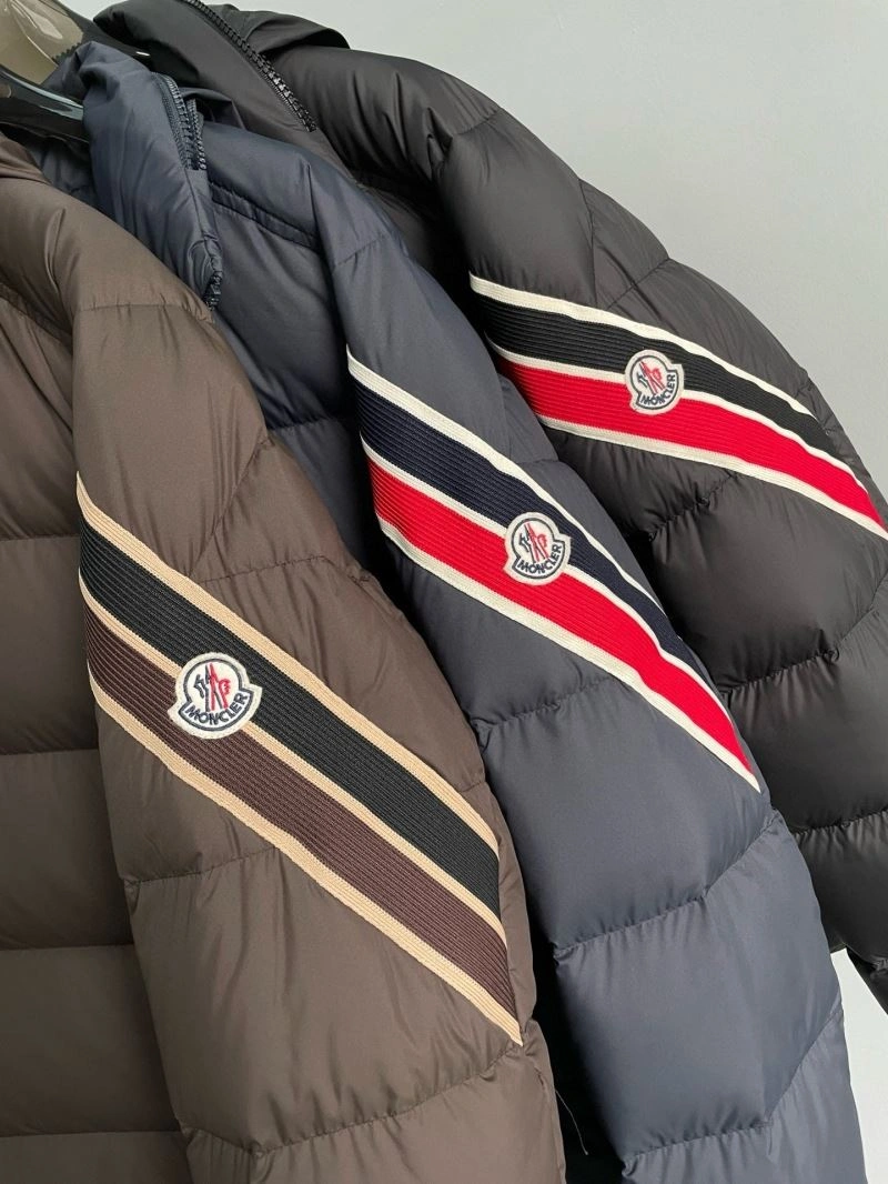 Sustainable Moncler Down Jackets 143805