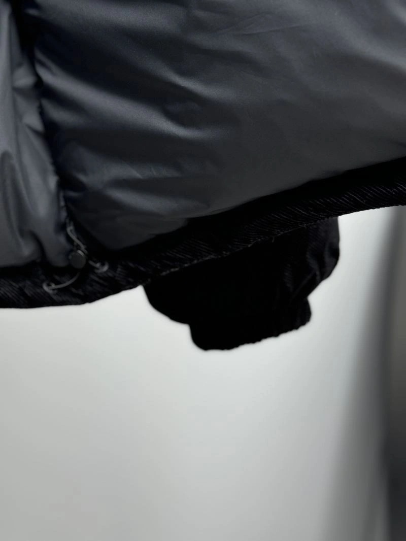 Moncler Down Jackets MoistureWicking 143780