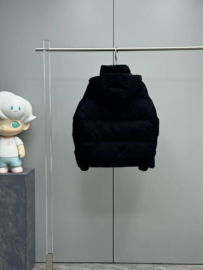 Moncler Down Jackets MoistureWicking 143780