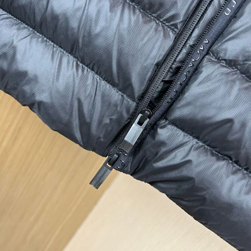 Moncler Down Jackets Effortless 143779