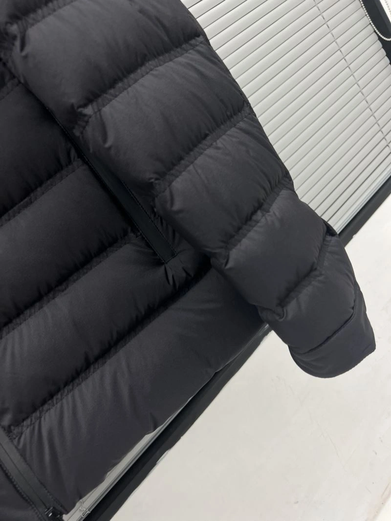 Moncler Down Jackets SunProtective 143799