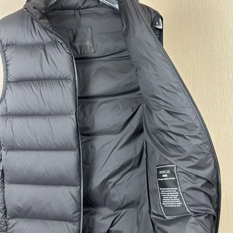 Modern Moncler Down Jackets 143795