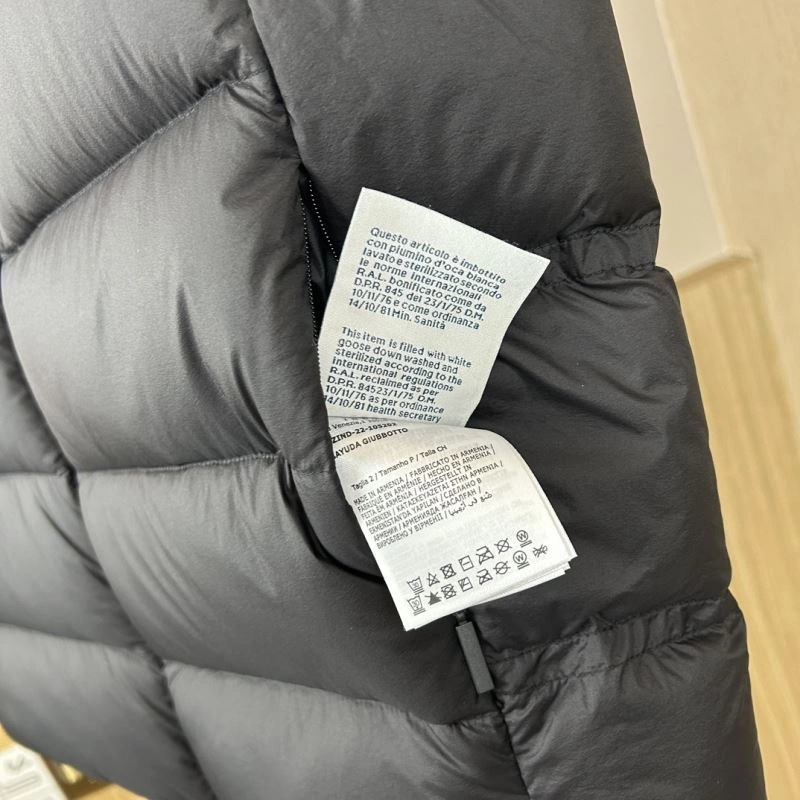 Modern Moncler Down Jackets 143795