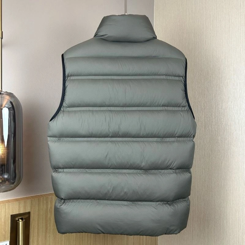 Moncler Down Jackets Sporty 143790