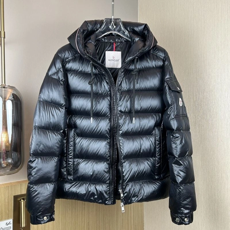 Moncler Down Jackets Attractive 143789