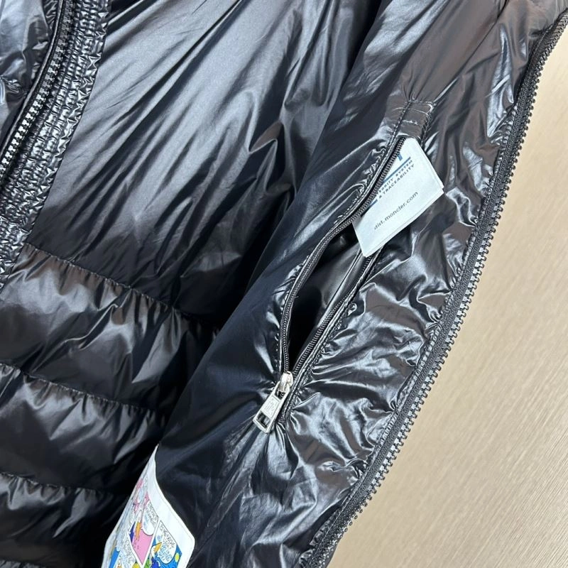 Moncler Down Jackets Attractive 143789