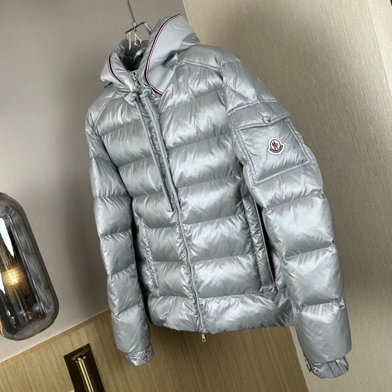 Snug Moncler Down Jackets 143776