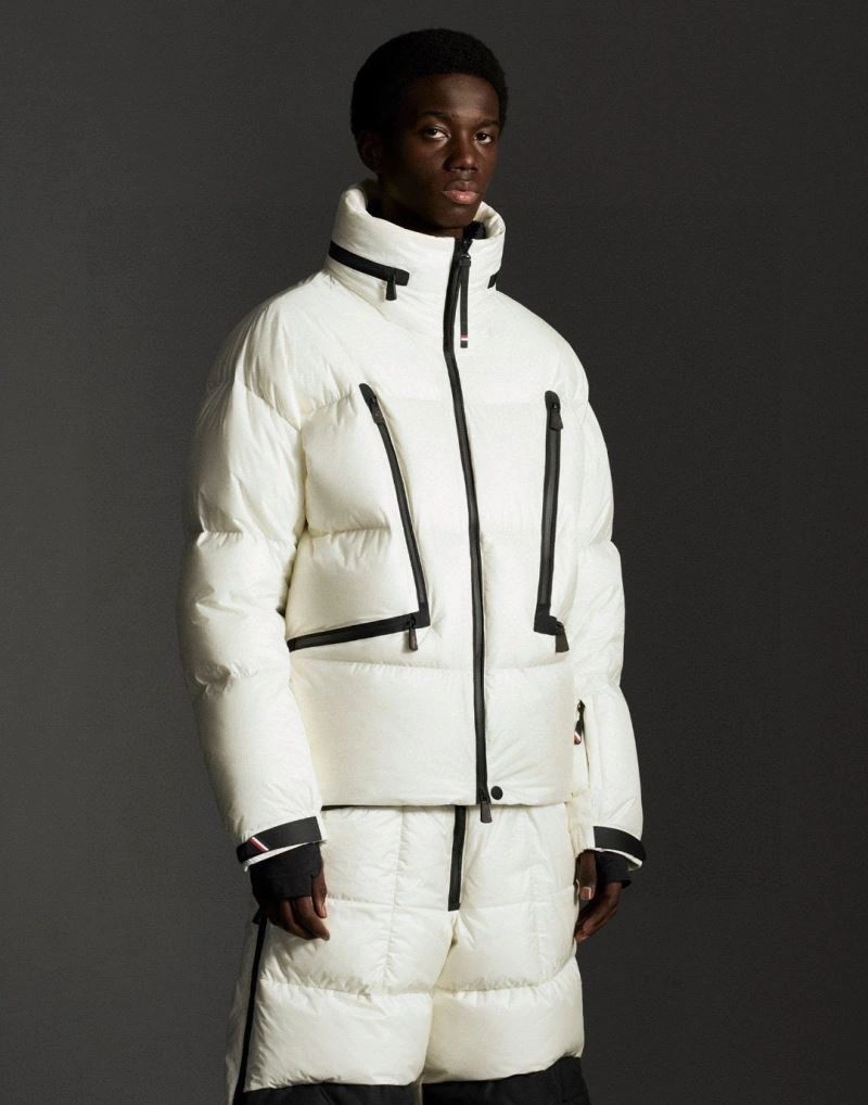 Moncler Down Jackets TravelReady 143778