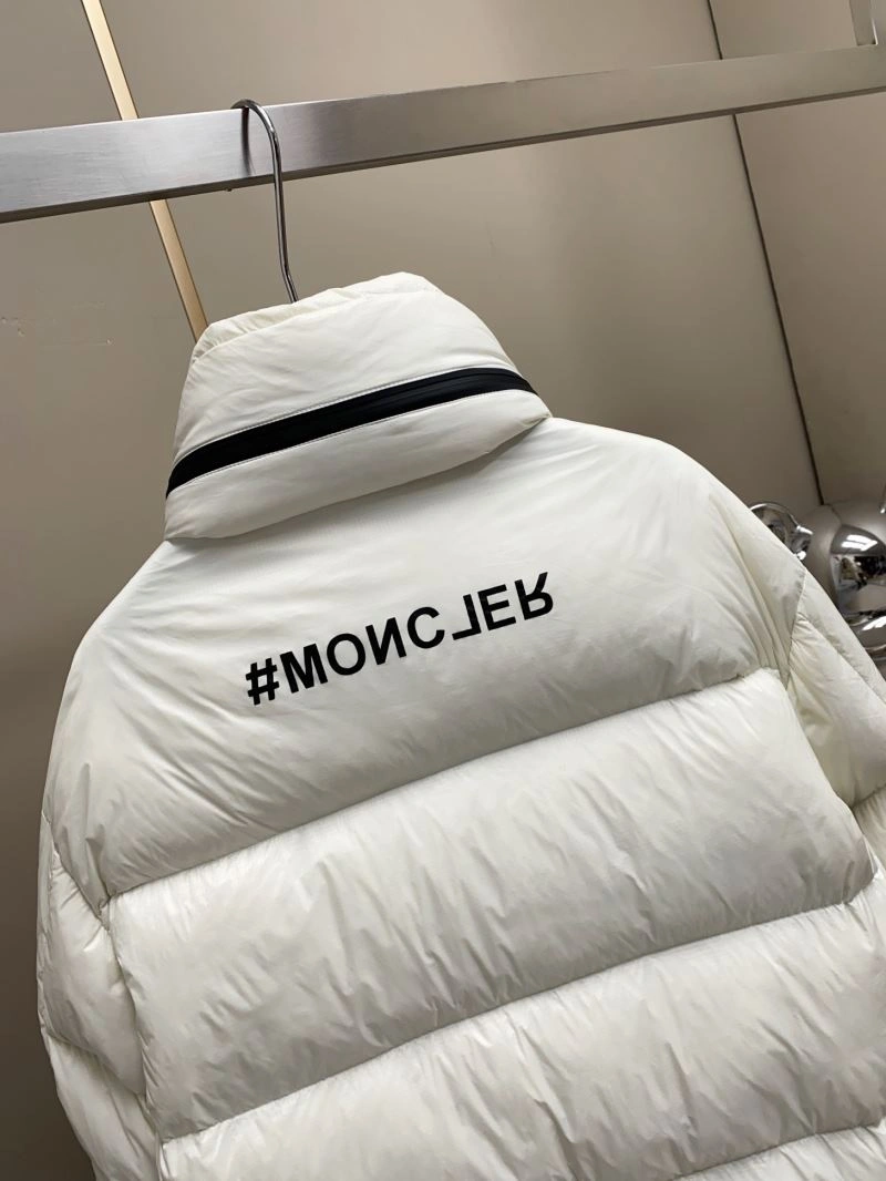 Moncler Down Jackets TravelReady 143778