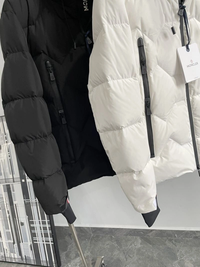 Moncler Down Jackets Sustainable 143781