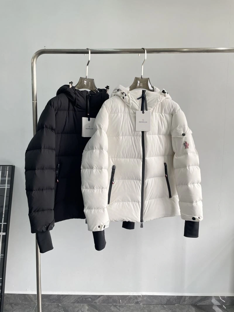 Breathable Moncler Down Jackets 143774