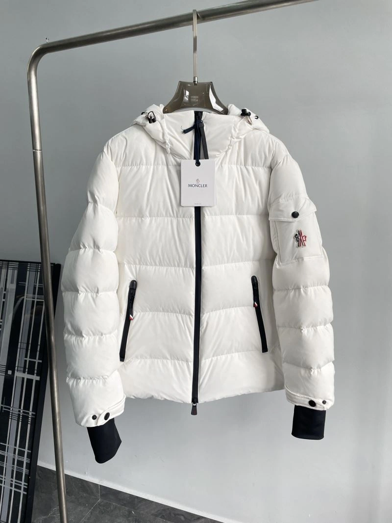 Breathable Moncler Down Jackets 143774