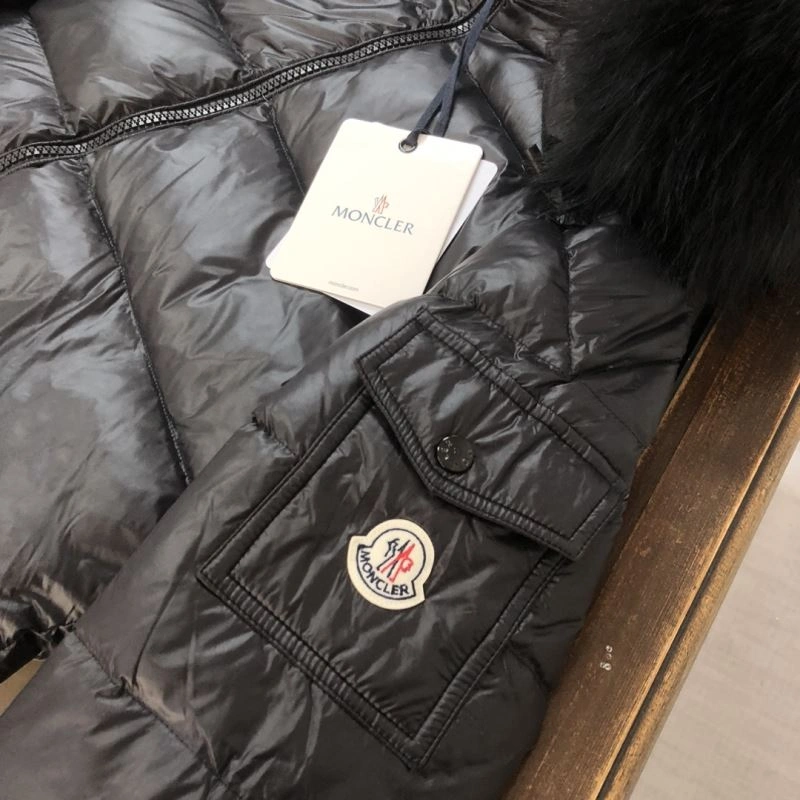 Resilient Moncler Down Jackets 143773
