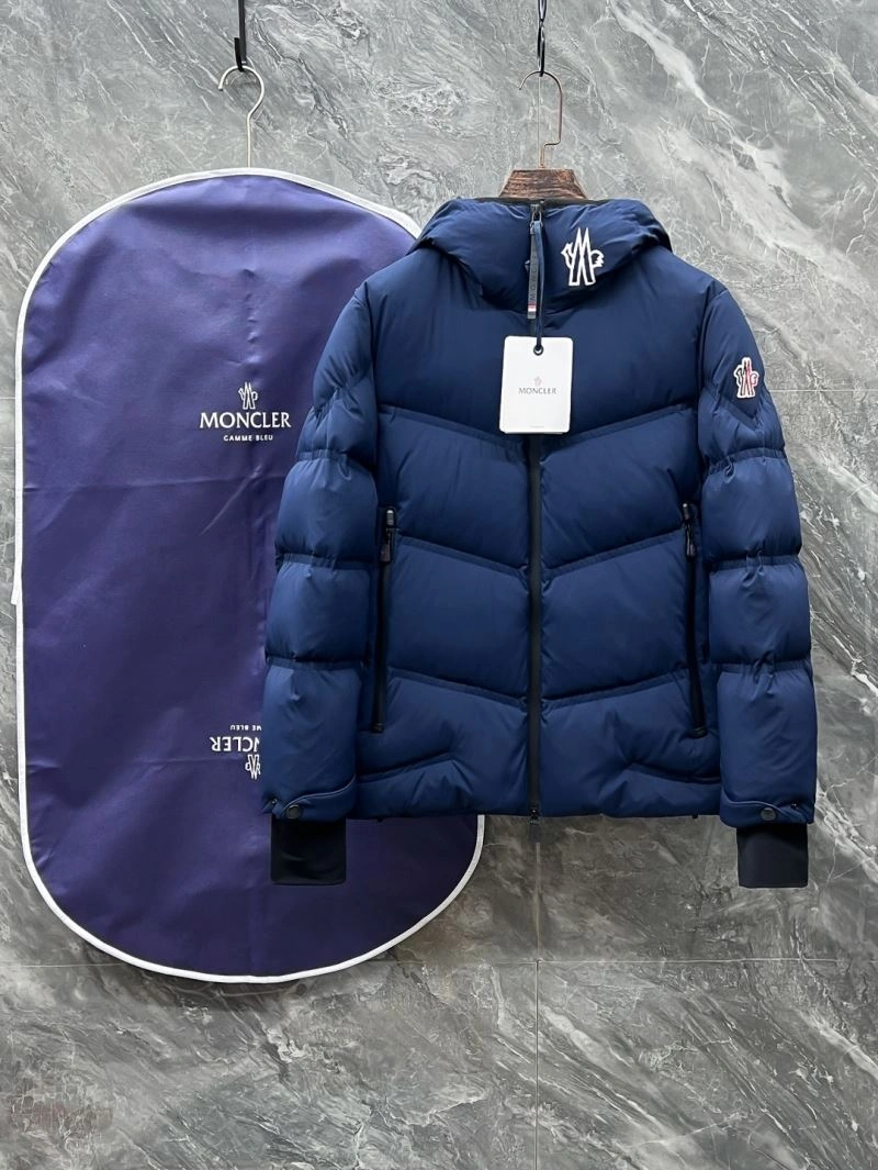 Moncler Down Jackets Efficient 143766