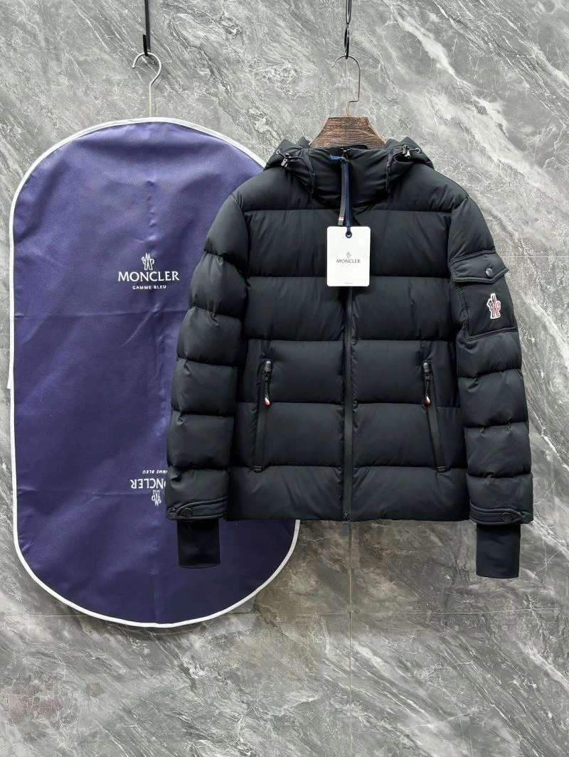 Moncler Down Jackets Efficient 143759