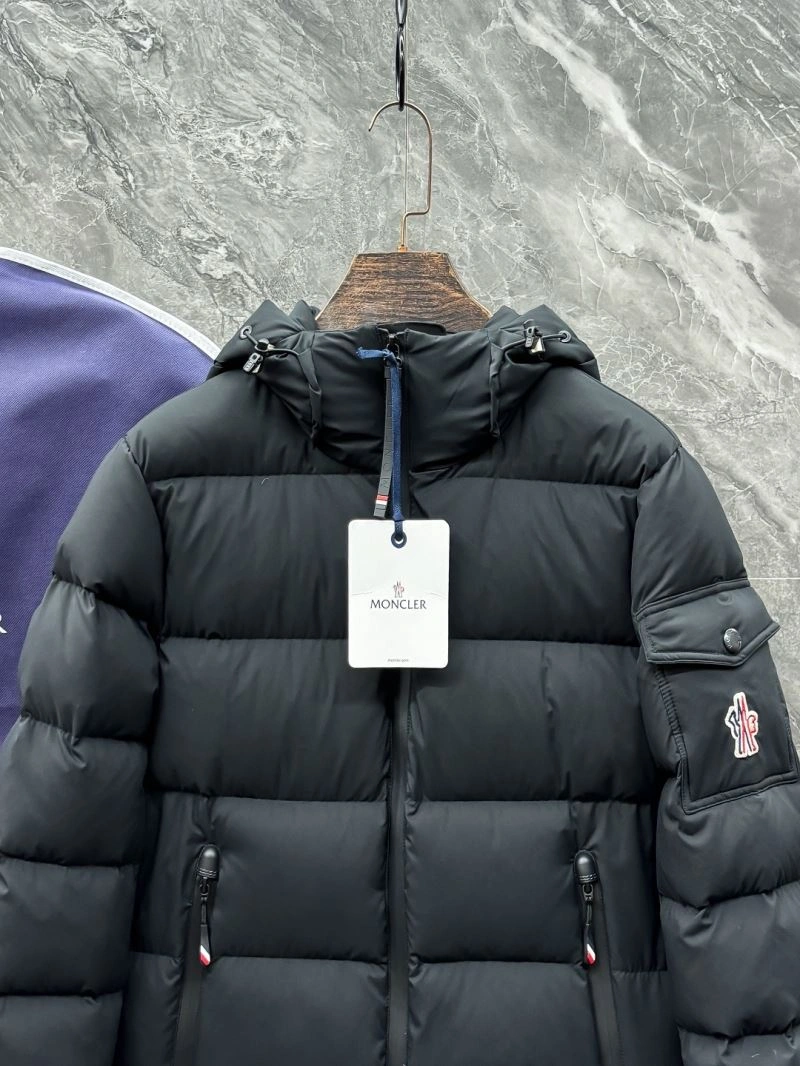 Moncler Down Jackets Efficient 143759