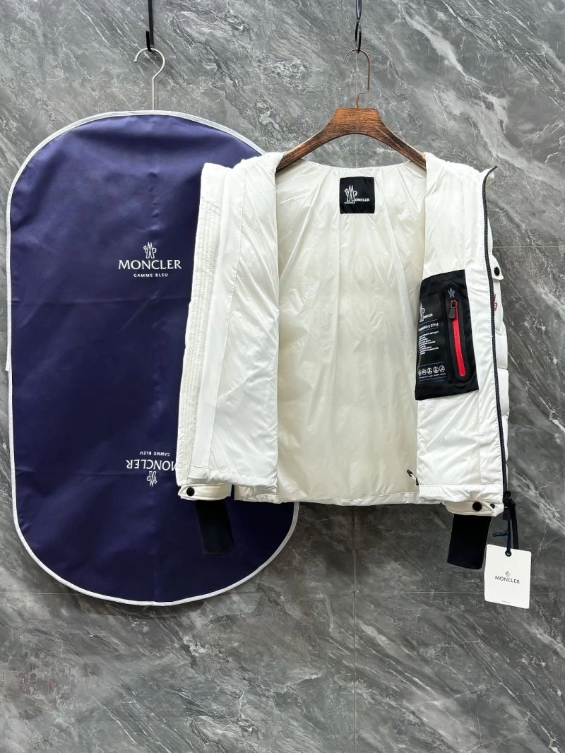 Moncler Down Jackets Packable 143761
