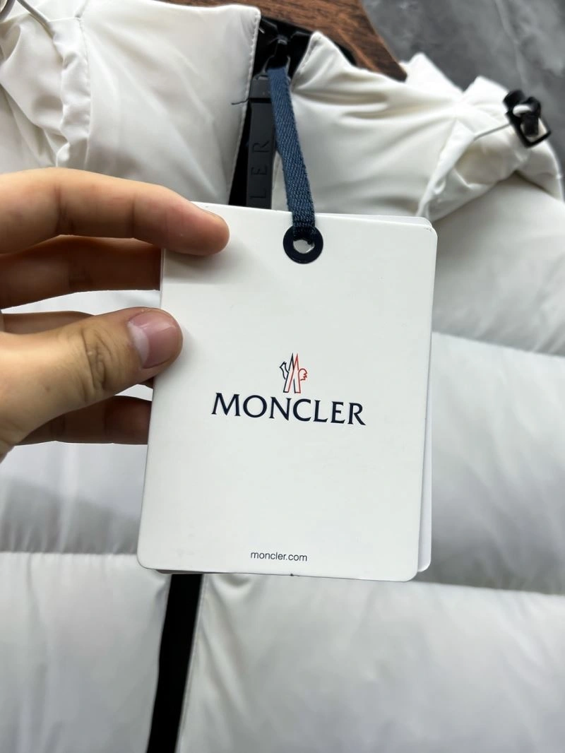 Moncler Down Jackets Packable 143761