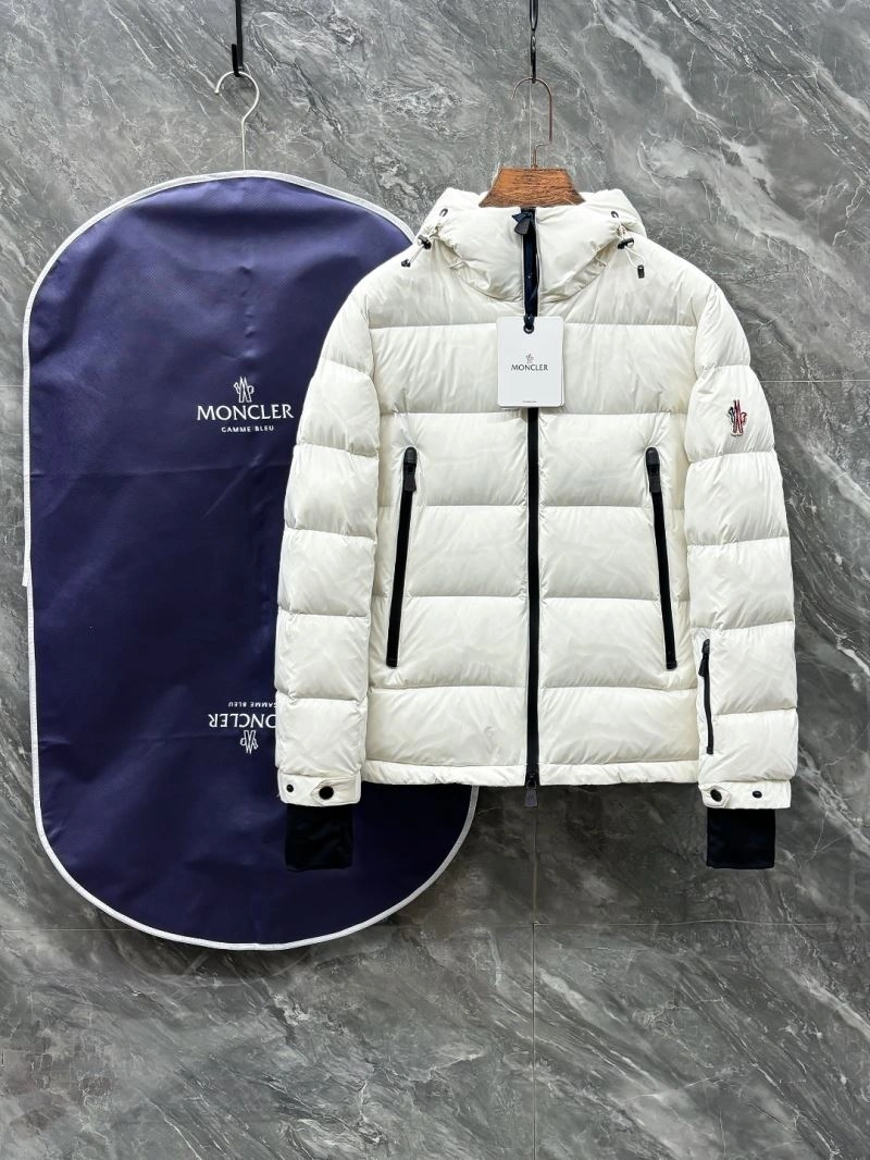 Trendsetting Moncler Down Jackets 143762