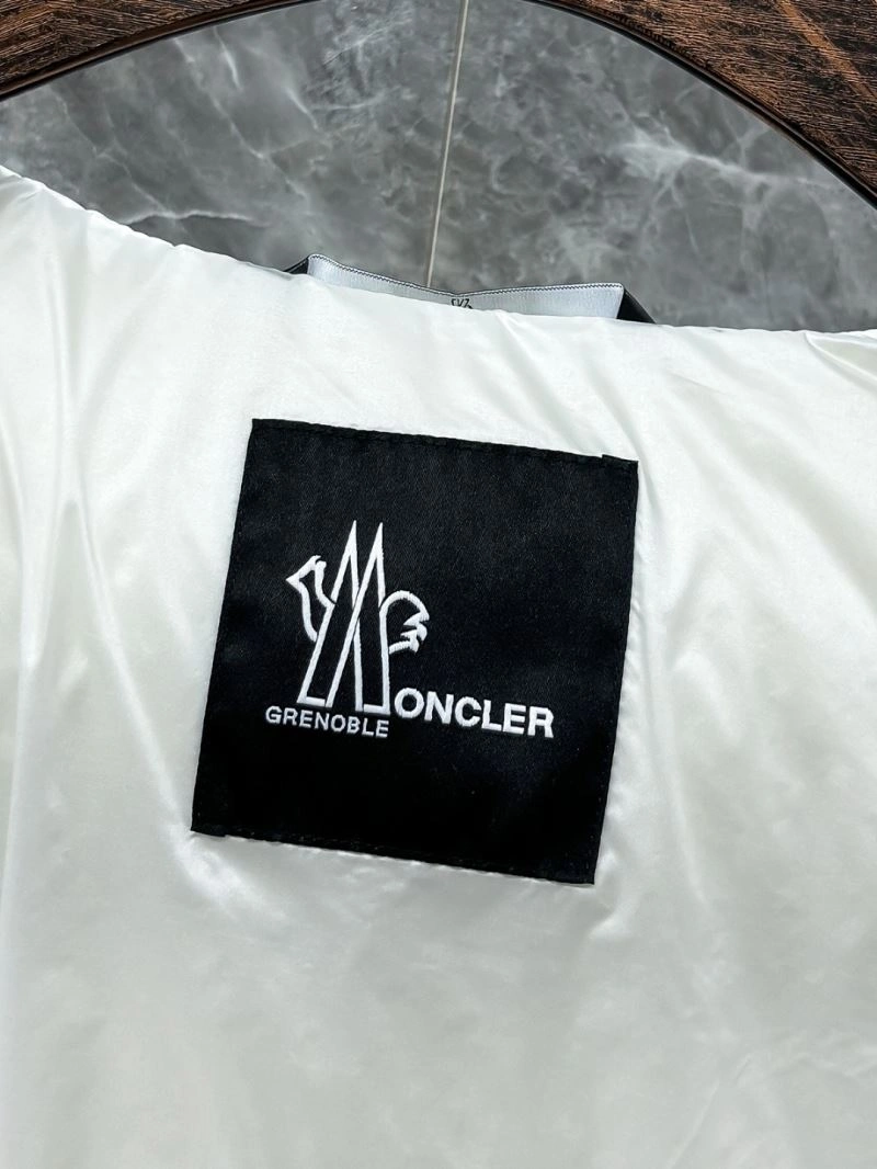 Trendsetting Moncler Down Jackets 143762