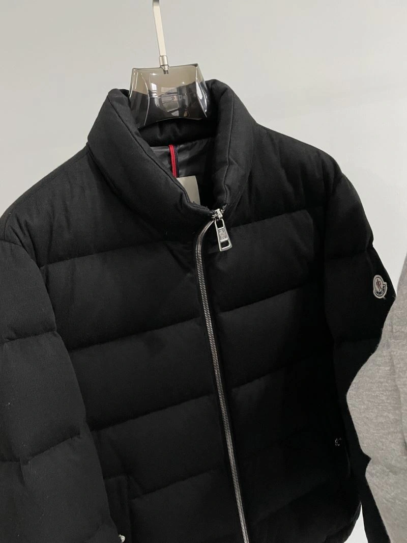 FlexibleFit Moncler Down Jackets 143765