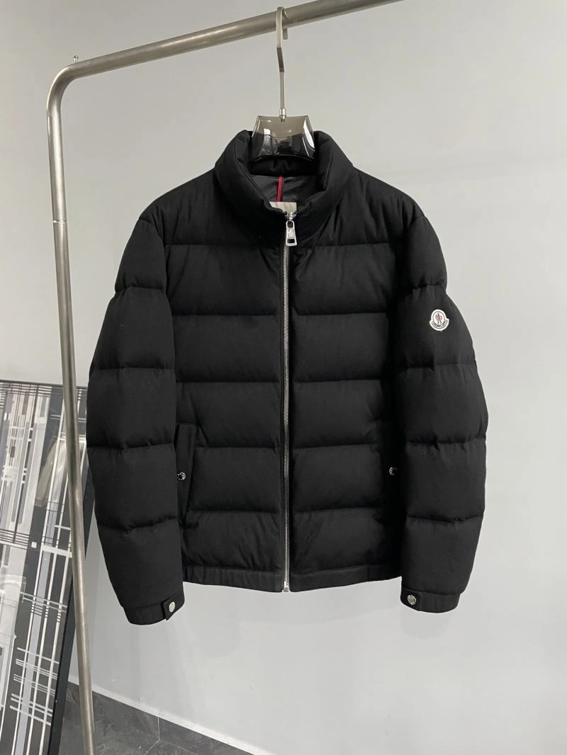 FlexibleFit Moncler Down Jackets 143765