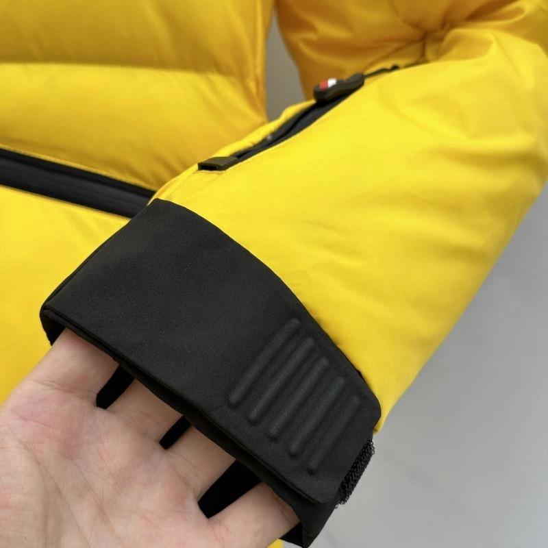 Resilient Moncler Down Jackets 143751