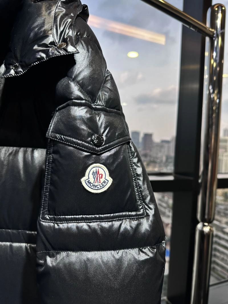 Moncler Down Jackets Bright 143746