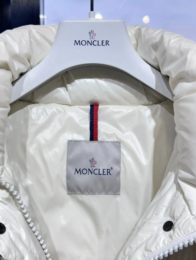 Moncler Down Jackets Affordable 143742