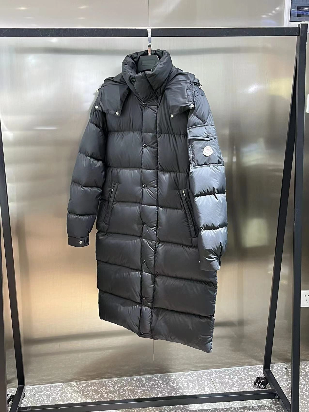 Moncler Down Jackets MultiPurpose 145687