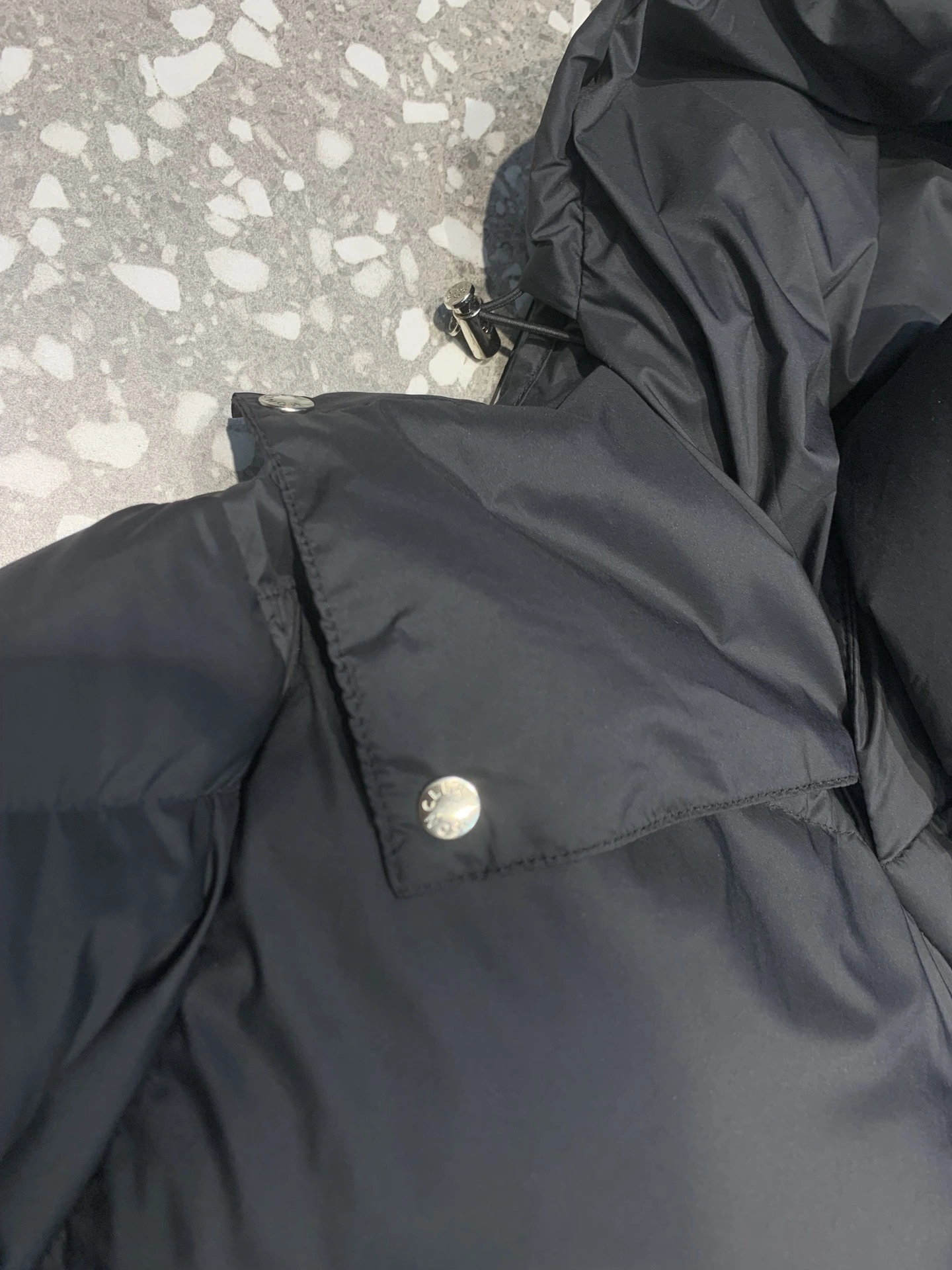 Moncler Down Jackets MultiPurpose 145687