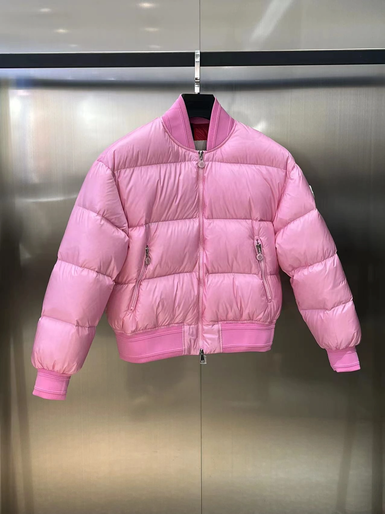 Moncler Down Jackets Sophisticated 145661
