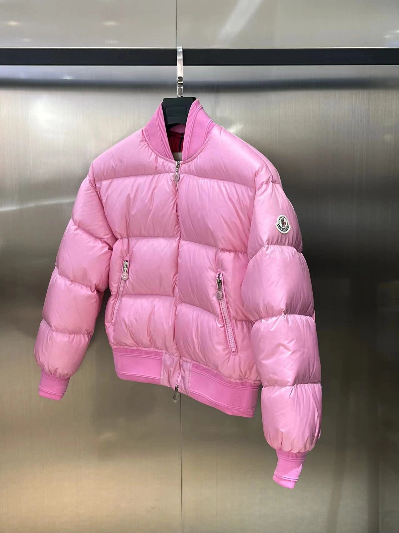 Moncler Down Jackets Sophisticated 145661