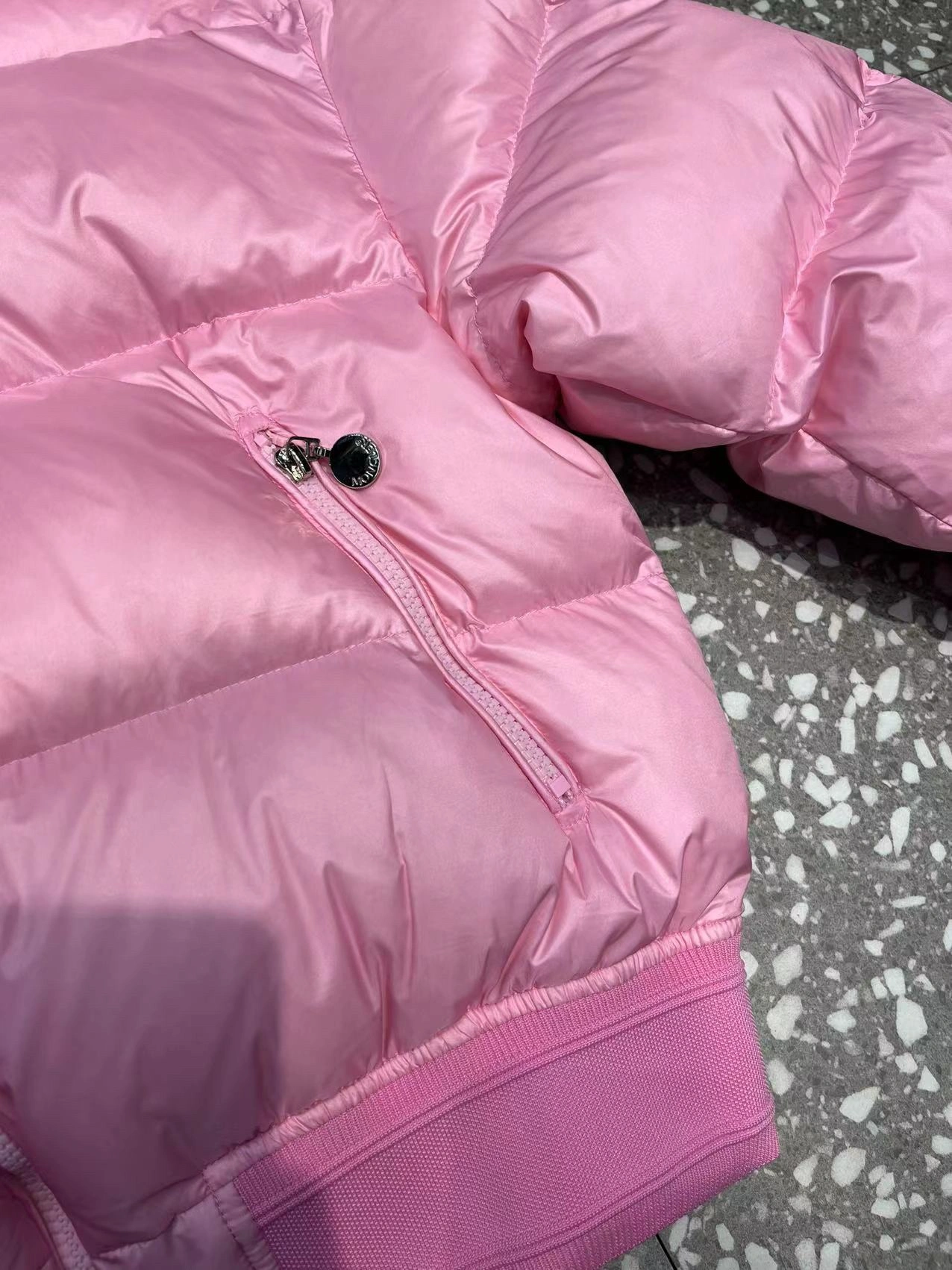 Moncler Down Jackets Sophisticated 145661