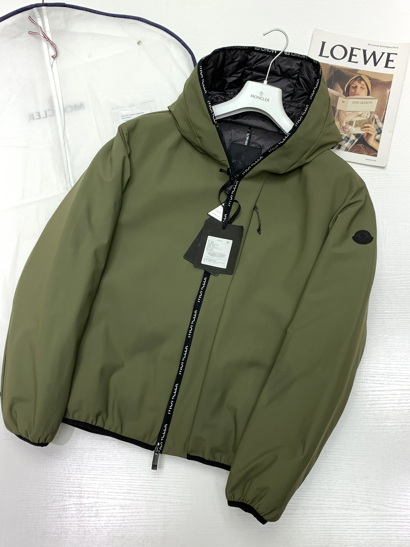 Tailored Moncler Down Jackets 145677