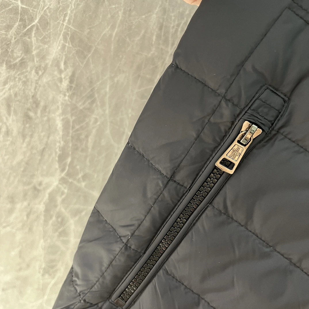 Moncler Down Jackets FashionForward 145654
