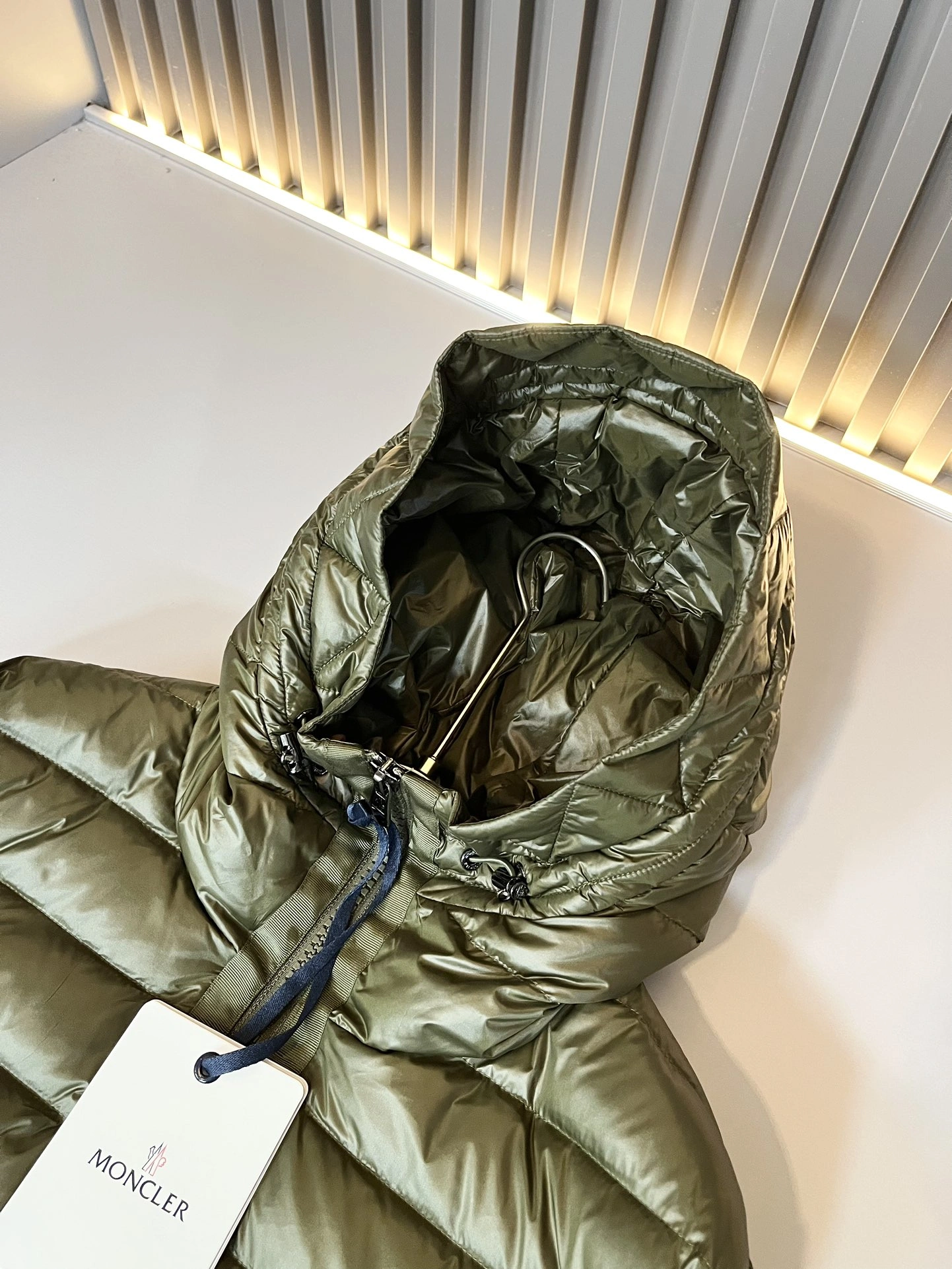 SmoothTexture Moncler Down Jackets 145675