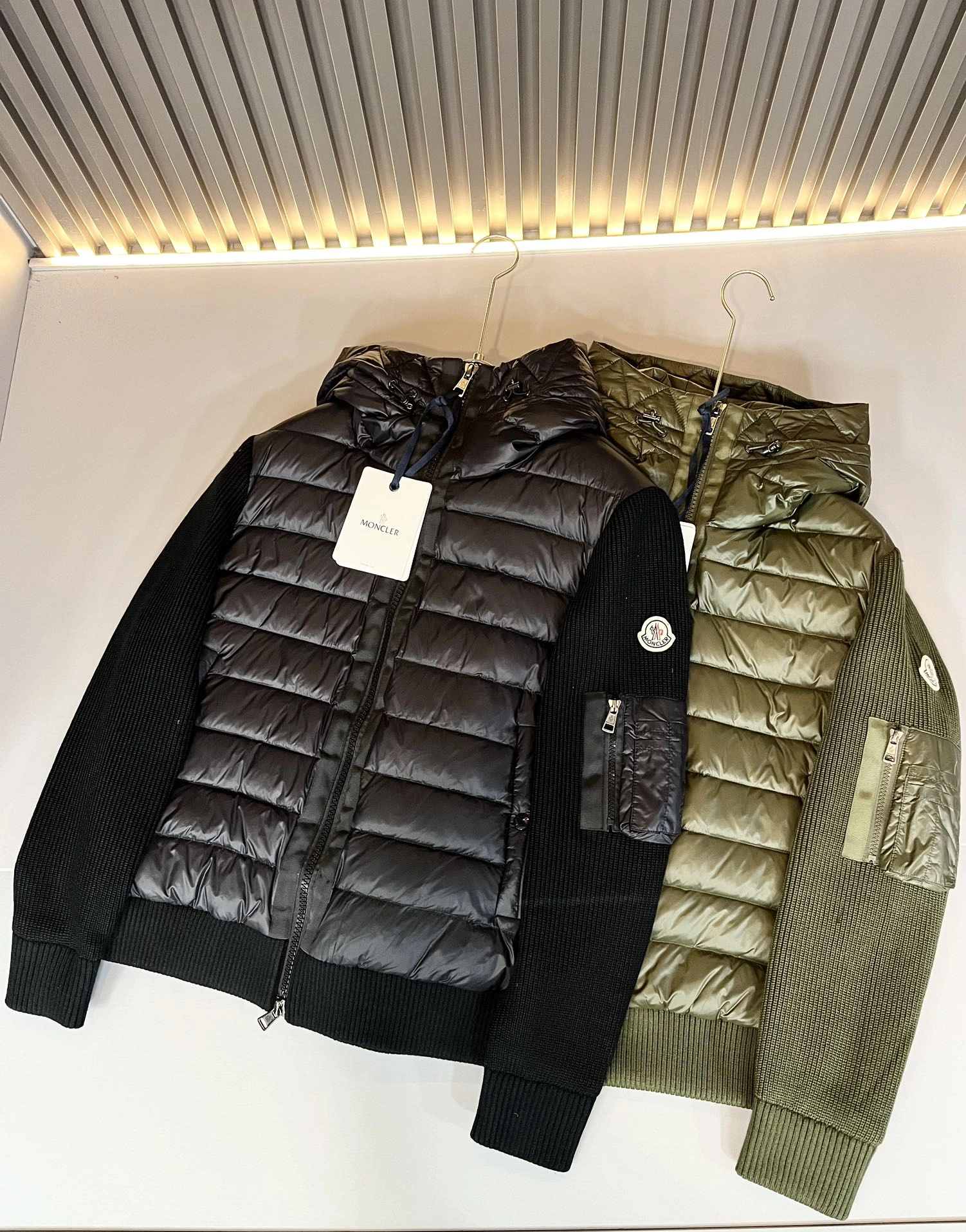 Moncler Down Jackets HighQuality 145652