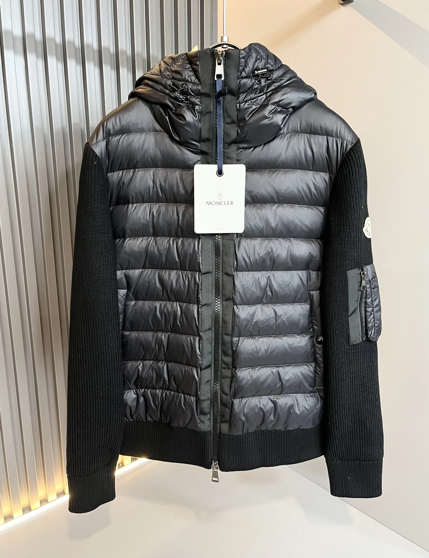 Moncler Down Jackets HighQuality 145652