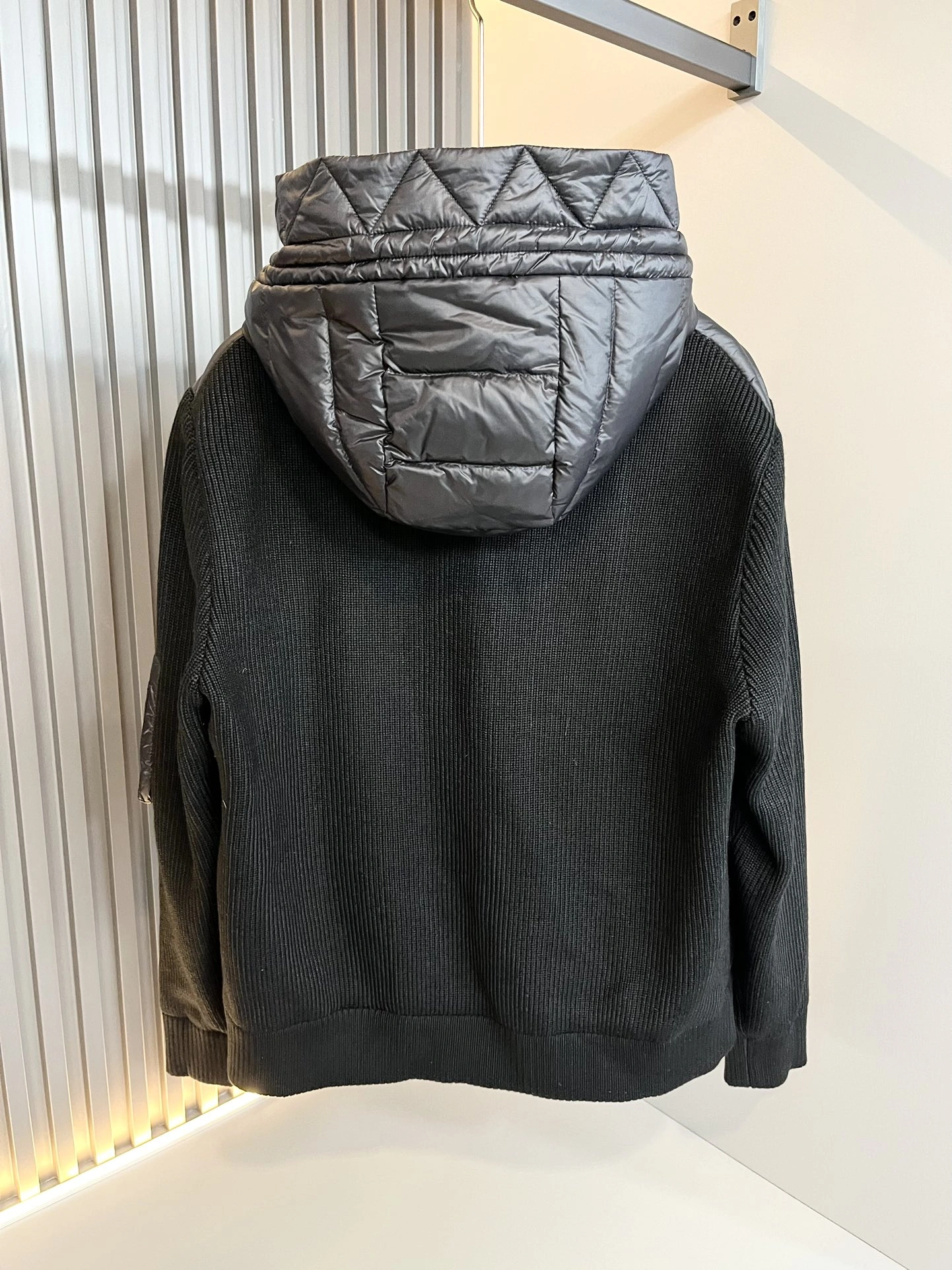 Moncler Down Jackets HighQuality 145652