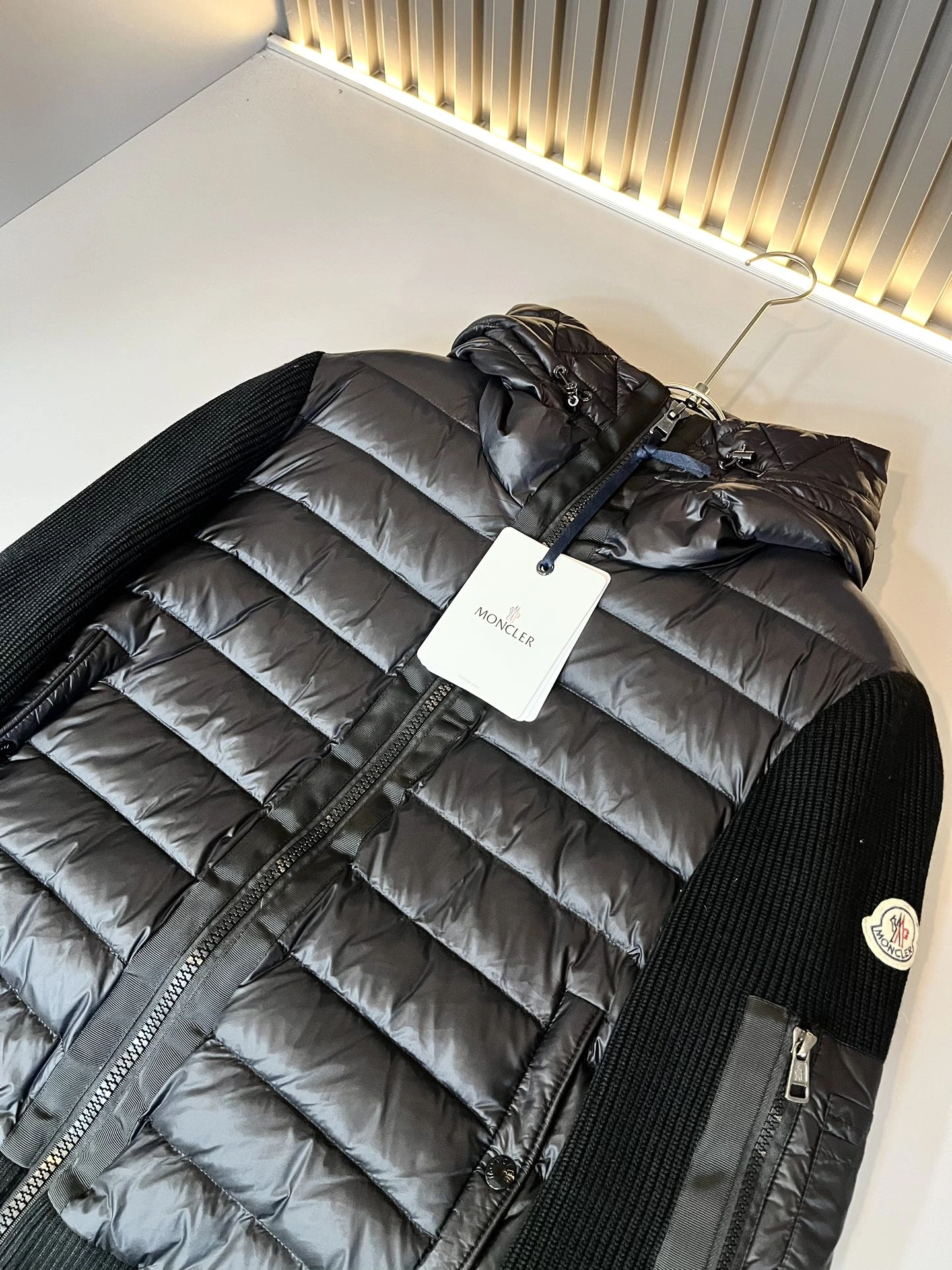 Moncler Down Jackets HighQuality 145652