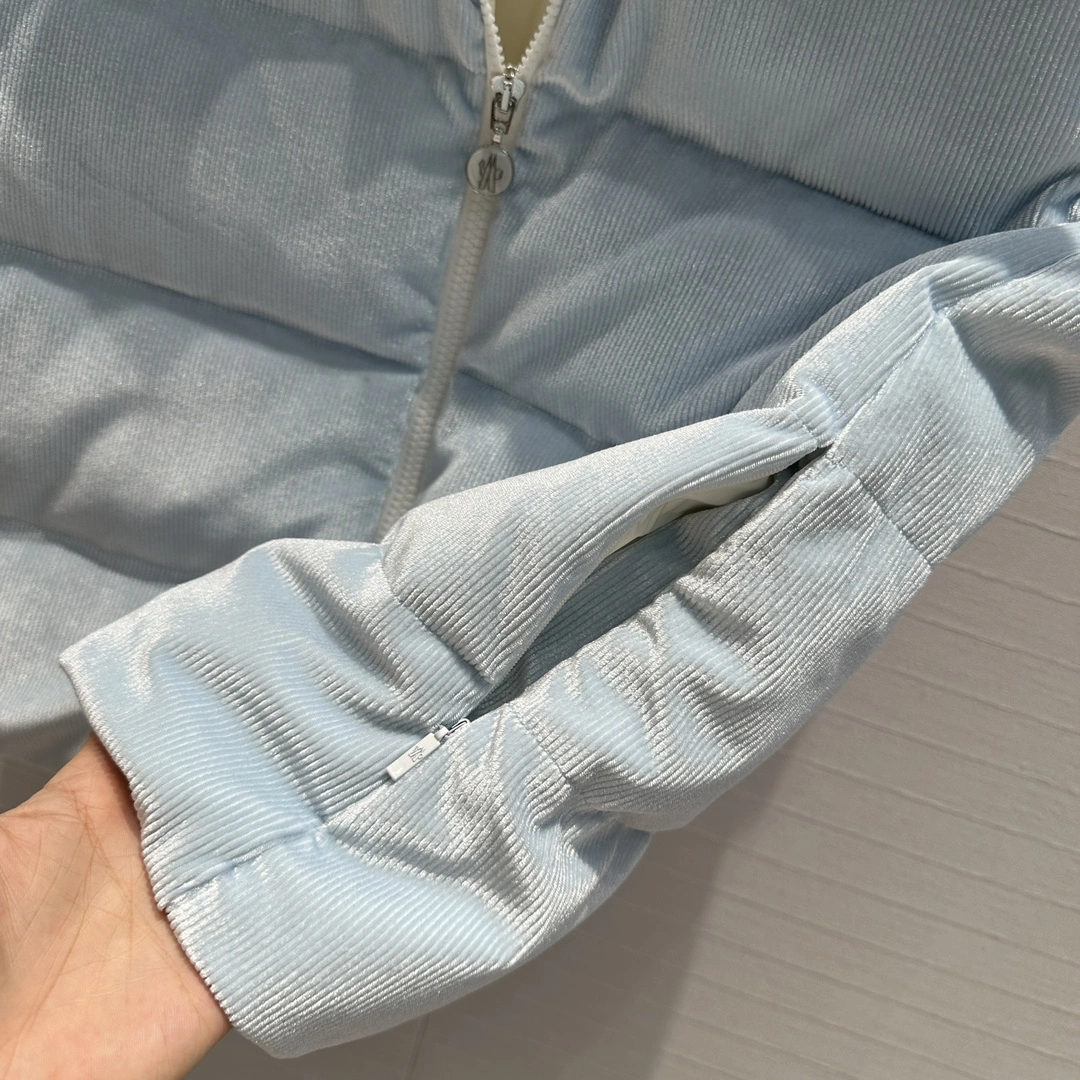 Moncler Down Jackets RelaxedFit 145644