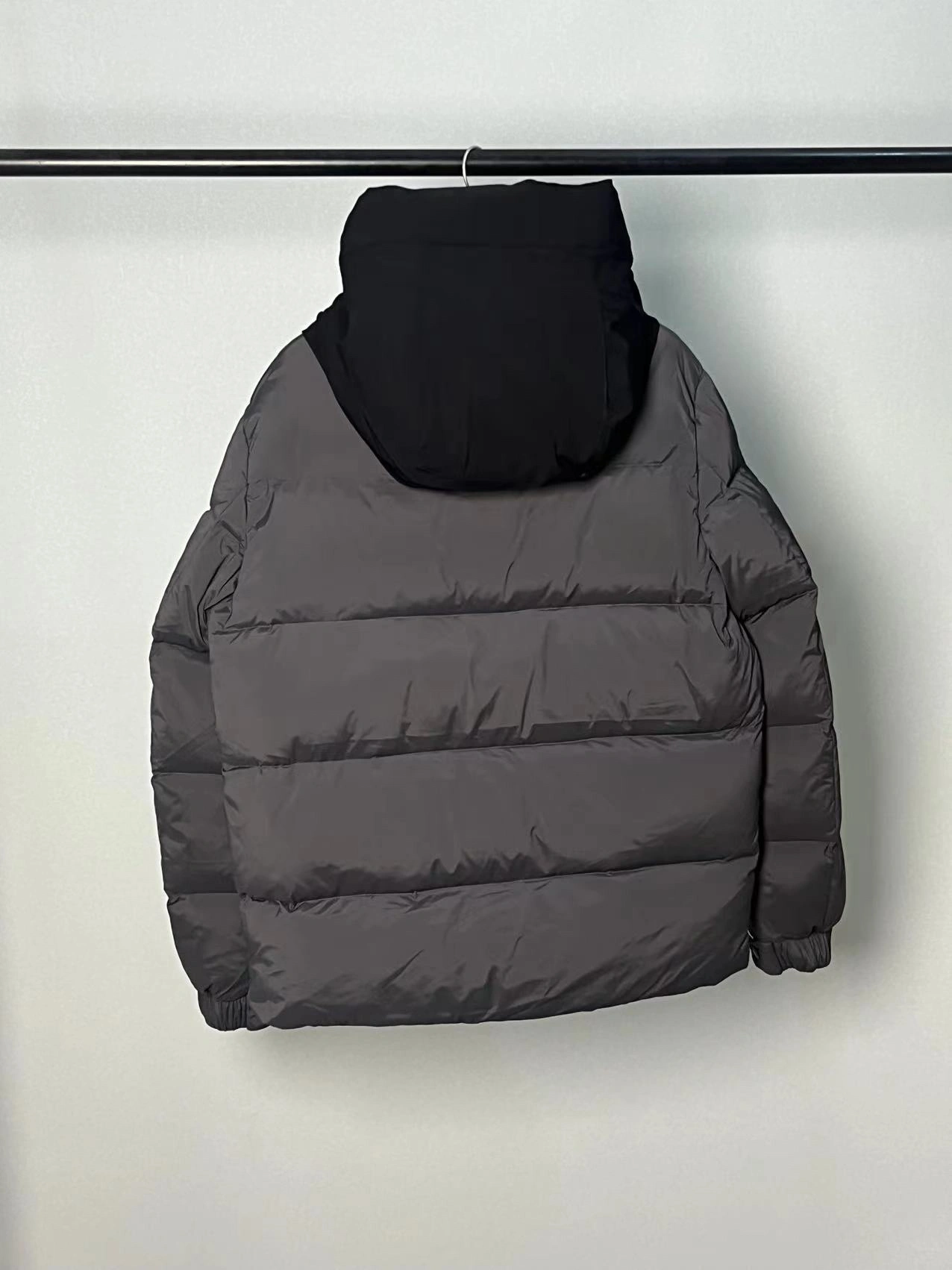Moncler Down Jackets Contemporary 145639